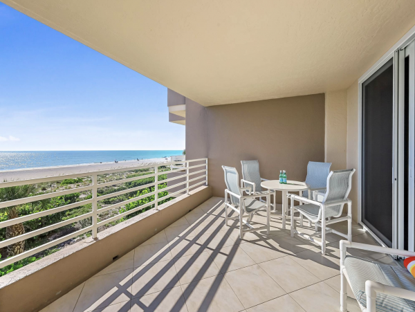 Stunning Lanai Overlooking the Gulf & Beach